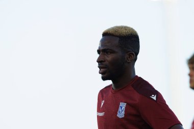 Taofeek Ismaheel, UEFA Konferans Ligi maçından önce Lincoln Red Imps (Maciej Rogowski / Ball Raw Images) ile resmi basın toplantısı ve Lech Poznan antrenmanı sırasında görüldü.)