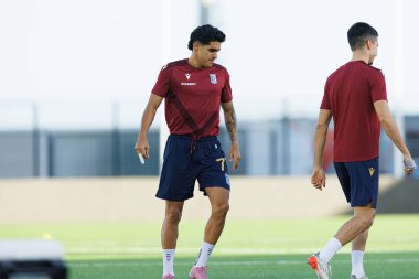 Luis Palma, UEFA Konferans Ligi maçından önce Lincoln Red Imps (Maciej Rogowski / Ball Raw Images) ile Lech Poznan 'ın resmi basın toplantısı sırasında görüldü.)