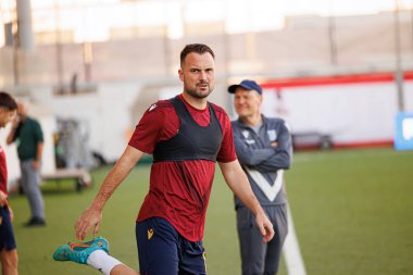 Antonio Miliç, UEFA Konferans Ligi 'nde Lincoln Red Imps (Maciej Rogowski / Ball Raw Images) maçından önce Lech Poznan' ın resmi basın toplantısı ve eğitiminde görüldü.)