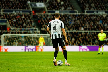 Sven Botman, Newcastle United FC ve SL Benfica (Maciej Rogowski / Ball Raw Images) arasında Şampiyonlar Ligi faz oyunu sırasında görüldü)