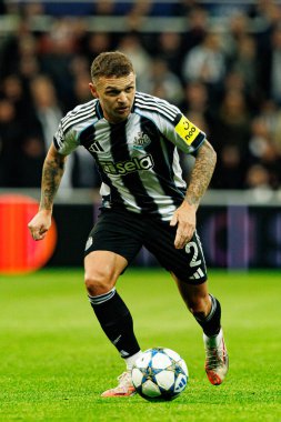 Kieran Trippier, Newcastle United FC ve SL Benfica (Maciej Rogowski / Ball Raw Images) arasında Şampiyonlar Ligi faz oyunu sırasında görüldü)