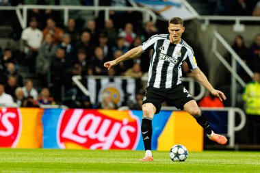 Sven Botman, Newcastle United FC ve SL Benfica (Maciej Rogowski / Ball Raw Images) arasında Şampiyonlar Ligi faz oyunu sırasında görüldü)
