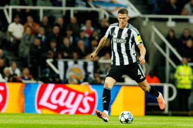 Sven Botman, Newcastle United FC ve SL Benfica (Maciej Rogowski / Ball Raw Images) arasında Şampiyonlar Ligi faz oyunu sırasında görüldü)