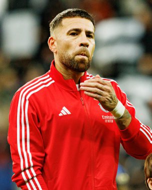 Nicolas Otamendi, Newcastle United FC ile SL Benfica (Maciej Rogowski / Ball Raw Images) arasındaki Şampiyonlar Ligi faz maçında görüldü.)