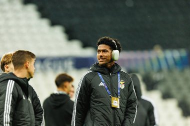 Joshua Wynder, Newcastle United FC ve SL Benfica (Maciej Rogowski / Ball Raw Images) arasındaki Şampiyonlar Ligi faz maçında görüldü.)