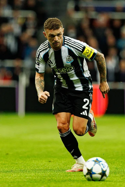 Kieran Trippier, Newcastle United FC ve SL Benfica (Maciej Rogowski / Ball Raw Images) arasında Şampiyonlar Ligi faz oyunu sırasında görüldü)