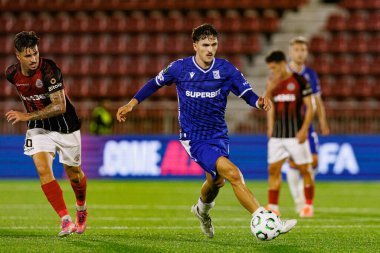 Pablo Rodriguez, Lincoln Red Imps ve Lech Poznan (Maciej Rogowski / Ball Raw Images) takımları arasında oynanan UEFA Konferans Ligi faz maçında görüldü.)