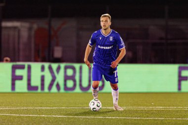 Mateusz Skrzypczak, Lincoln Red Imps ve Lech Poznan (Maciej Rogowski / Ball Raw Images) takımları arasında oynanan UEFA Konferans Ligi faz oyunu sırasında görüldü)