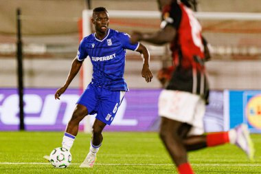 Timothy Ouma, Lincoln Red Imps ve Lech Poznan (Maciej Rogowski / Ball Raw Images) takımları arasında oynanan UEFA Konferans Ligi faz oyunu sırasında görüldü)