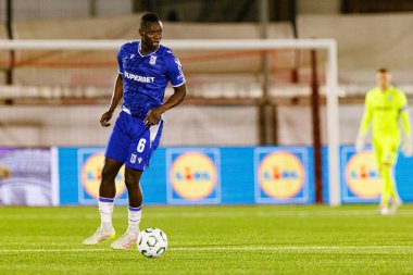 Timothy Ouma, Lincoln Red Imps ve Lech Poznan (Maciej Rogowski / Ball Raw Images) takımları arasında oynanan UEFA Konferans Ligi faz oyunu sırasında görüldü)