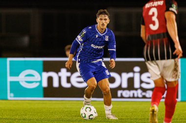Pablo Rodriguez, Lincoln Red Imps ve Lech Poznan (Maciej Rogowski / Ball Raw Images) takımları arasında oynanan UEFA Konferans Ligi faz maçında görüldü.)