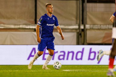 Mateusz Skrzypczak, Lincoln Red Imps ve Lech Poznan (Maciej Rogowski / Ball Raw Images) takımları arasında oynanan UEFA Konferans Ligi faz oyunu sırasında görüldü)