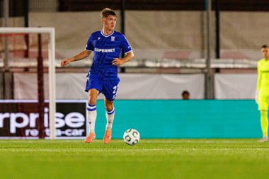 Wojciech Monka, Lincoln Red Imps ve Lech Poznan (Maciej Rogowski / Ball Raw Images) takımları arasında oynanan UEFA Konferans Ligi faz maçında görüldü)