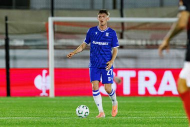 Wojciech Monka, Lincoln Red Imps ve Lech Poznan (Maciej Rogowski / Ball Raw Images) takımları arasında oynanan UEFA Konferans Ligi faz maçında görüldü)