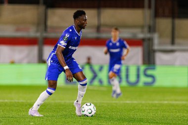 Yannick Agnero, Lincoln Red Imps ve Lech Poznan (Maciej Rogowski / Ball Raw Images) takımları arasında oynanan UEFA Konferans Ligi faz maçında görüldü)