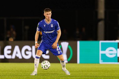 Gisli Thordarson, Lincoln Red Imps ve Lech Poznan (Maciej Rogowski / Ball Raw Images) takımları arasında oynanan UEFA Konferans Ligi faz maçında görüldü)