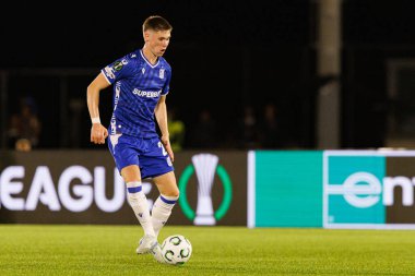 Gisli Thordarson, Lincoln Red Imps ve Lech Poznan (Maciej Rogowski / Ball Raw Images) takımları arasında oynanan UEFA Konferans Ligi faz maçında görüldü)