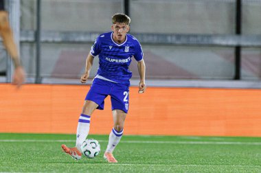 Wojciech Monka, Lincoln Red Imps ve Lech Poznan (Maciej Rogowski / Ball Raw Images) takımları arasında oynanan UEFA Konferans Ligi faz maçında görüldü)
