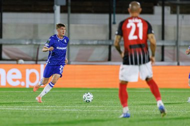 Wojciech Monka, Lincoln Red Imps ve Lech Poznan (Maciej Rogowski / Ball Raw Images) takımları arasında oynanan UEFA Konferans Ligi faz maçında görüldü)