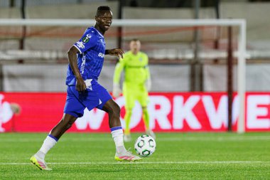 Timothy Ouma, Lincoln Red Imps ve Lech Poznan (Maciej Rogowski / Ball Raw Images) takımları arasında oynanan UEFA Konferans Ligi faz oyunu sırasında görüldü)