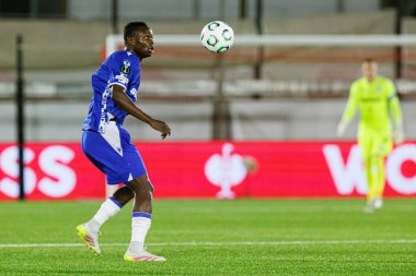 Timothy Ouma, Lincoln Red Imps ve Lech Poznan (Maciej Rogowski / Ball Raw Images) takımları arasında oynanan UEFA Konferans Ligi faz oyunu sırasında görüldü)