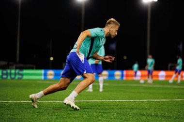 Mateusz Skrzypczak, Lincoln Red Imps ve Lech Poznan (Maciej Rogowski / Ball Raw Images) takımları arasında oynanan UEFA Konferans Ligi faz oyunu sırasında görüldü)