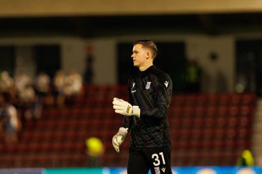 Krzysztof Bakowski, Lincoln Red Imps ve Lech Poznan (Maciej Rogowski / Ball Raw Images) takımları arasında oynanan UEFA Konferans Ligi faz maçında görüldü)