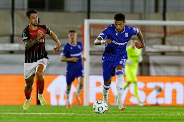  Lincoln Red Imps ve Lech Poznan (Maciej Rogowski / Ball Raw Images) takımları arasında oynanan UEFA Konferans Ligi faz maçında)