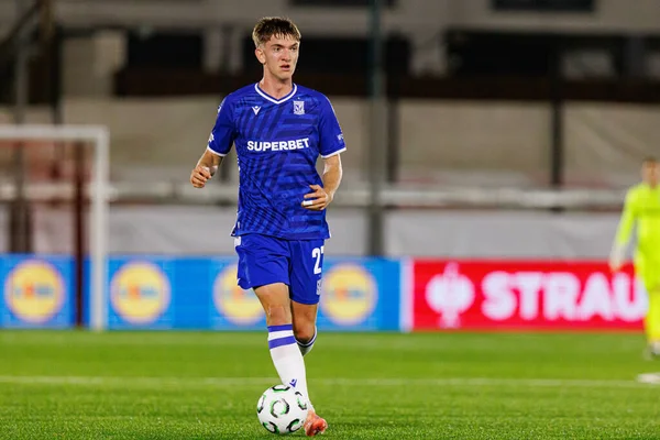 Wojciech Monka, Lincoln Red Imps ve Lech Poznan (Maciej Rogowski / Ball Raw Images) takımları arasında oynanan UEFA Konferans Ligi faz maçında görüldü)