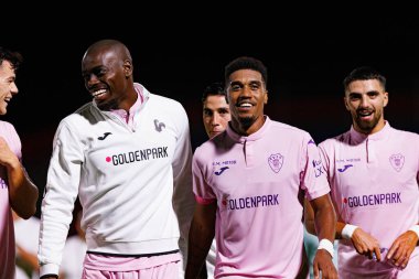 Jonathan Buatu ve Murilo Souza, Liga Portekiz maçı sırasında FC Alverca ve Gil Vicente FC (Maciej Rogowski / Ball Raw Images) takımları arasında görüldü.)