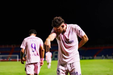  Santi Garcia, Liga Portekiz maçında FC Alverca ve Gil Vicente FC (Maciej Rogowski / Ball Raw Images) takımları arasında gol attıktan sonra kutlama yaparken görüldü.)