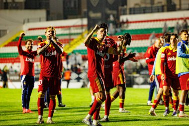 Rio Bulvarı oyuncuları Liga Portekiz maçı sırasında Estrela Amadora ve Rio Ave FC takımları arasında Estadio Jose Gomes (Maciej Rogowski / Ball Raw Images)