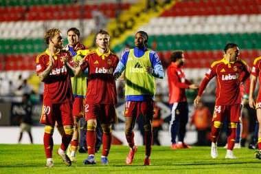 Rio Bulvarı oyuncuları Liga Portekiz maçı sırasında Estrela Amadora ve Rio Ave FC takımları arasında Estadio Jose Gomes (Maciej Rogowski / Ball Raw Images)