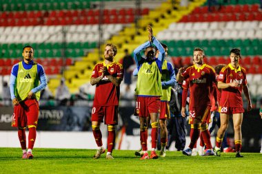 Rio Bulvarı oyuncuları Liga Portekiz maçı sırasında Estrela Amadora ve Rio Ave FC takımları arasında Estadio Jose Gomes (Maciej Rogowski / Ball Raw Images)