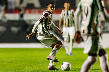 Liga Portekiz maçında Estrela Amadora ve Rio Ave FC takımları arasında Estadio Jose Gomes 'de (Maciej Rogowski / Ball Raw Images) Robson Lucas Oliveira Botelho)