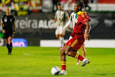 Jonathan Panzo, Liga Portekiz maçı sırasında Estrela Amadora ve Rio Ave FC takımları arasında Estadio Jose Gomes 'de görüldü (Maciej Rogowski / Ball Raw Images)