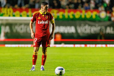 Marios Vrousai, Liga Portekiz maçı sırasında Estrela Amadora ve Rio Ave FC takımları arasında Estadio Jose Gomes 'de (Maciej Rogowski / Ball Raw Images) görüldü.)