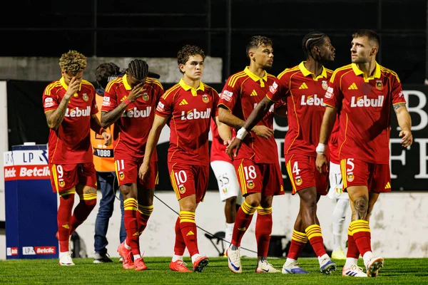 Brandon Aguilera, Liga Portekiz maçı sırasında Estrela Amadora ve Rio Ave FC takımları arasında Estadio Jose Gomes 'de (Maciej Rogowski / Ball Raw Images) görüldü.)