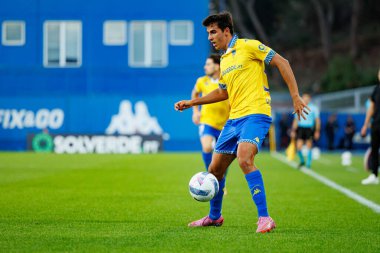 Tiago Parente, Liga Portekiz maçı sırasında Estoril Praia ve CD Nacional takımları arasında Estadio Antonio Coimbra da Mota 'da görüldü (Maciej Rogowski / Ball Raw Images)