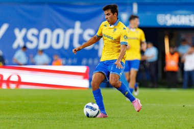 Tiago Parente, Liga Portekiz maçı sırasında Estoril Praia ve CD Nacional takımları arasında Estadio Antonio Coimbra da Mota 'da görüldü (Maciej Rogowski / Ball Raw Images)