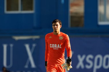 Kevyn Vinicius, Liga Portekiz maçı sırasında Estoril Praia ve CD Nacional takımları arasında Estadio Antonio Coimbra da Mota (Maciej Rogowski / Ball Raw Images)