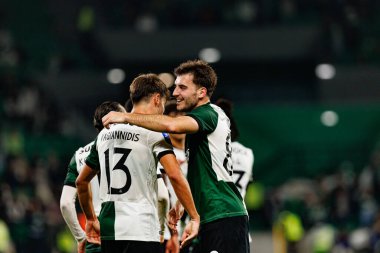 Giorgos Vagiannidis ve Fotis Ioannidis, Estadio Jose Alvalade 'de (Maciej Rogowski / Ball Raw Images) Sporting CP ve Alverca FC takımları arasında oynanan çeyrek final maçında gol attıktan sonra kutlama yaparken görüldü.)