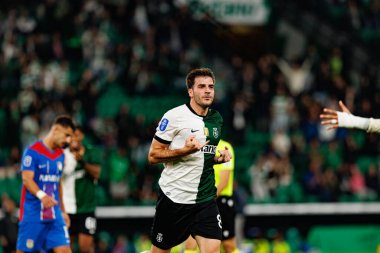 Fotis Ioannidis, Estadio Jose Alvalade 'de (Maciej Rogowski / Ball Raw Images) Sporting CP ve Alverca FC takımları arasında oynanan çeyrek final maçında attığı golü kutlarken görülüyor.)