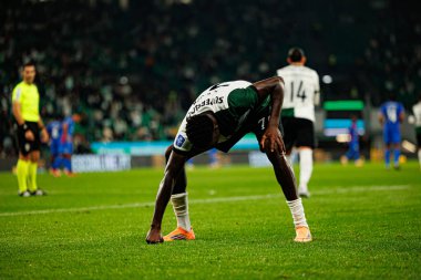 Salvador Blopa, Estadio Jose Alvalade 'de (Maciej Rogowski / Ball Raw Images) Sporting CP ve Alverca FC takımları arasında oynanan çeyrek final maçında attığı golü kutlarken görülüyor.)