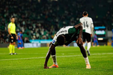 Salvador Blopa, Estadio Jose Alvalade 'de (Maciej Rogowski / Ball Raw Images) Sporting CP ve Alverca FC takımları arasında oynanan çeyrek final maçında attığı golü kutlarken görülüyor.)
