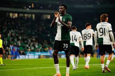 Salvador Blopa, Estadio Jose Alvalade 'de (Maciej Rogowski / Ball Raw Images) Sporting CP ve Alverca FC takımları arasında oynanan çeyrek final maçında attığı golü kutlarken görülüyor.)