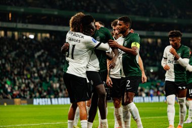 Sporcu Oyuncuları, Estadio Jose Alvalade 'de (Maciej Rogowski / Ball Raw Images) Sporting CP ve Alverca FC takımları arasında oynanan çeyrek final maçında Salvador Blop' tan gol üstüne gol atarken görüldü.)