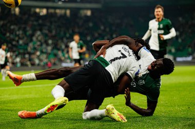 Salvador Blopa ve Geovany Quenda, Estadio Jose Alvalade 'de (Maciej Rogowski / Ball Raw Images) Sporting CP ve Alverca FC takımları arasında oynanan çeyrek final maçında gol attıktan sonra kutlama yaparken görüldü.)