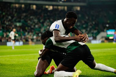 Salvador Blopa ve Geovany Quenda, Estadio Jose Alvalade 'de (Maciej Rogowski / Ball Raw Images) Sporting CP ve Alverca FC takımları arasında oynanan çeyrek final maçında gol attıktan sonra kutlama yaparken görüldü.)