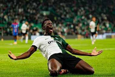 Salvador Blopa, Estadio Jose Alvalade 'de (Maciej Rogowski / Ball Raw Images) Sporting CP ve Alverca FC takımları arasında oynanan çeyrek final maçında attığı golü kutlarken görülüyor.)